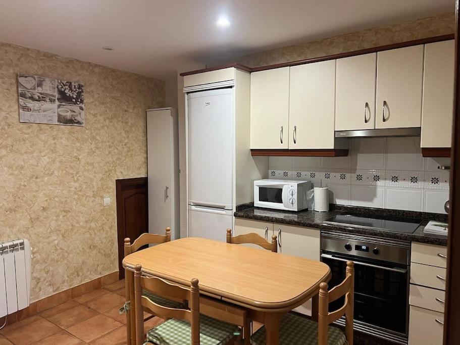 Casa Con Terraza En El Casco Vila Betanzos Exterior foto