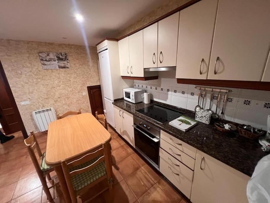 Casa Con Terraza En El Casco Vila Betanzos Exterior foto